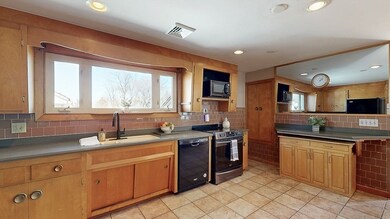 199 Sunderland Rd, Worcester, MA 01604 - photo 6