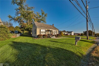 622 Hahn Rd, Nazareth, PA 18064 - photo 3