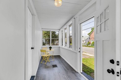 25 Victoria St, Springfield, MA 01104 - photo 4