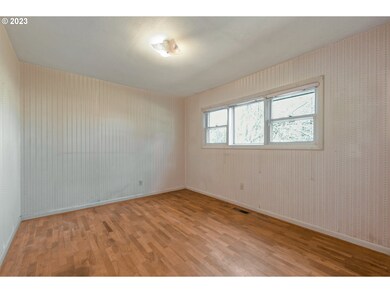 2093 19th St, West Linn, OR 97068 - photo 7