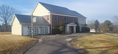 221 Felician Dr, Moon Township, PA 15108 - photo 3