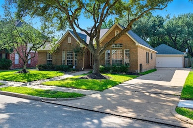3014 Cherry Mill Ct, Houston, TX 77059 - photo 2