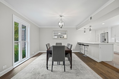 930 Harvard Ct, Highland Park, IL 60035 - photo 6