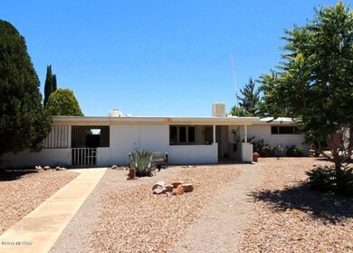 1026 E Justin Cir 00056