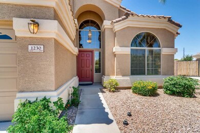 1230 S Harrington Street-large-003-3-Ext