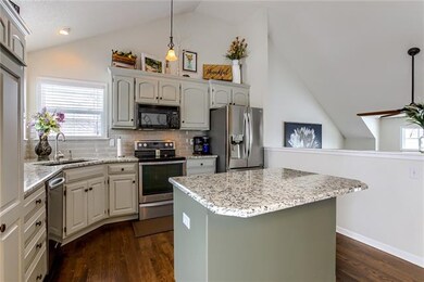 20778 S Skyview Ln, Spring Hill, KS 66083 - photo 7