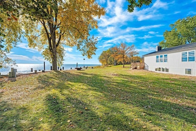 3660 County Rd S, Little Suamico, WI 54141 - photo 3