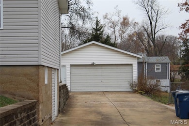 2301 Burns Ave, Saint Louis, MO 63114 - photo 2