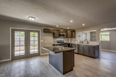 9421 E Deer Trail Pl__032