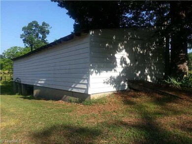 3192 Happy Hollow Rd, Asheboro, NC 27205 - photo 4