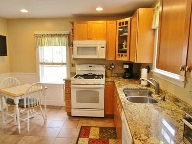 Kitchen. Eat in Kitchen