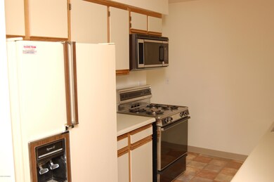 811High View 018