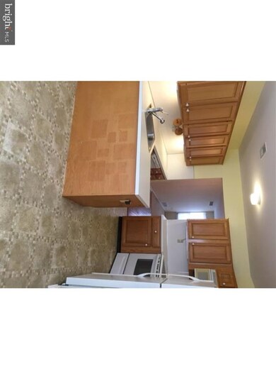 6 Red Tail Ct unit 6, Royersford, PA 19468 - photo 2