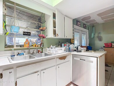 2517 Royal Palm Drive-34