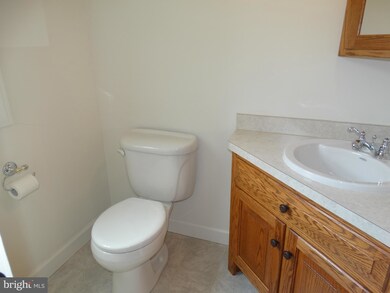 1725 Bell Ave, Chambersburg, PA 17202 - photo 7