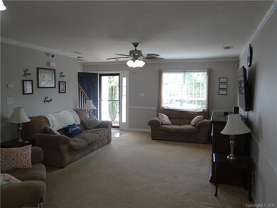 2243 Ballingarry Dr, Statesville, NC 28625 - photo 4