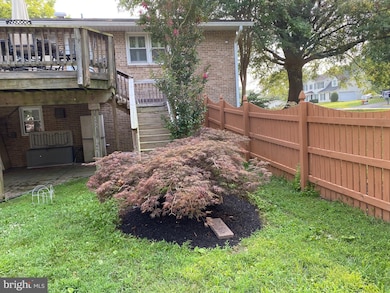 8001 Mckenstry Dr, Laurel, MD 20723 - photo 2