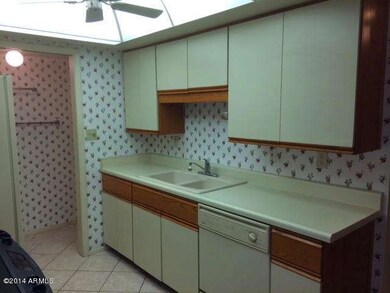 Light and bright kitchen