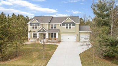 17131 Legacy Dr, West Olive, MI 49460-8