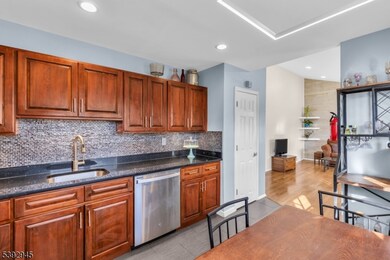 19 Cypress Dr, Parlin, NJ 08859 - photo 3