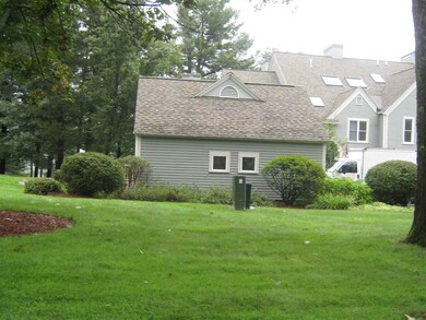 19 Hawthorne Village Rd unit U352, Nashua, NH 03062 - photo 7