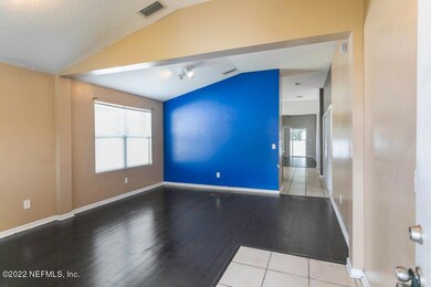 11089 Campus Heights Ln, Jacksonville, FL 32218 - photo 2