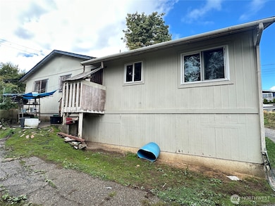 6325 Eddy Ct S, Seattle, WA 98118 - photo 4