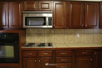 unlisted-address, Everett, WA 98208 - photo 2