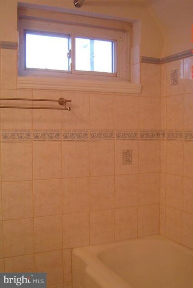 3561 Juneway, Baltimore, MD 21213 - photo 4