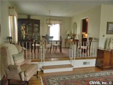 Dining Room. Elegant dining room with hardwood Ffo