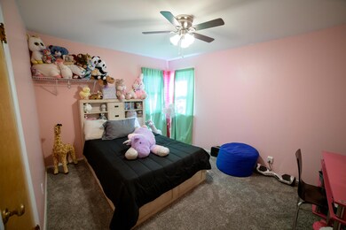 2ND BEDROOM MAIN LEVEL