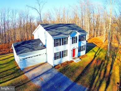 561 Adelaide Cir, Harpers Ferry, WV 25425 - photo 2