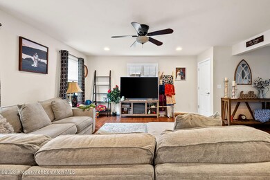 940 Bush St, Olyphant, PA 18447 - photo 5