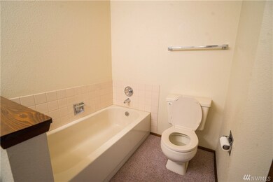 121 Front St unit 14, Lynden, WA 98264 - photo 4