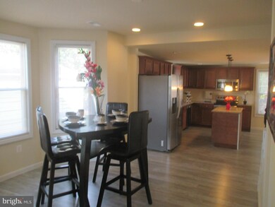 6313 Seat Pleasant Dr, Capitol Heights, MD 20743 - photo 3