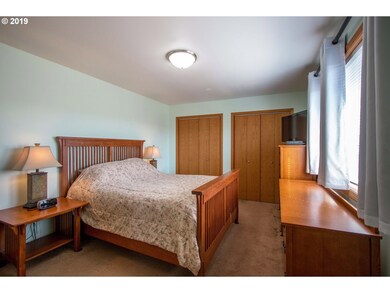 663 Brentwood Dr E, the Dalles, OR 97058 - photo 6