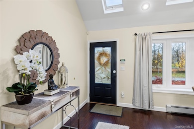 3641 Sarah Dr, Wantagh, NY 11793 - photo 3