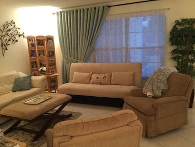 108 Greenbrier B, West Palm Beach, FL 33417 - photo 4