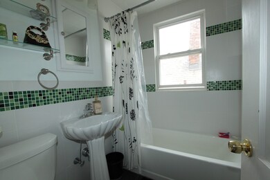 11 Glover St unit 3, Salem, MA 01970 - photo 4