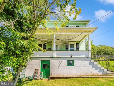 7 W B St, Brunswick, MD 21716 - photo 3