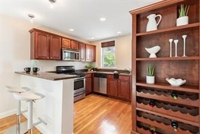 515 E 5th St unit 2, Boston, MA 02127 - photo 4