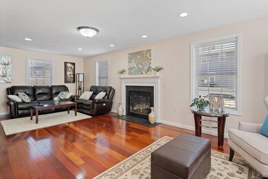 25 Gosselin Rd, Nashua, NH 03062 - photo 2