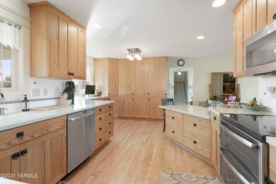 kitchen to bar