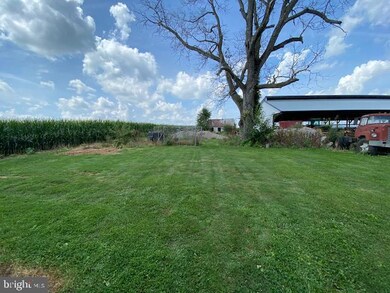 180 S Line Rd, Stevens, PA 17578 - photo 7