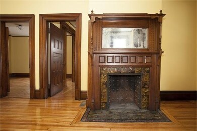 32 Temple St, Springfield, MA 01105 - photo 3