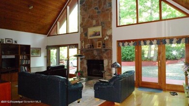 142 Buck Ridge Dr, Drums, PA 18222 - photo 5