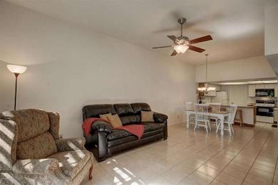 7717 S Kachina Dr, Tempe, AZ 85284 - photo 7