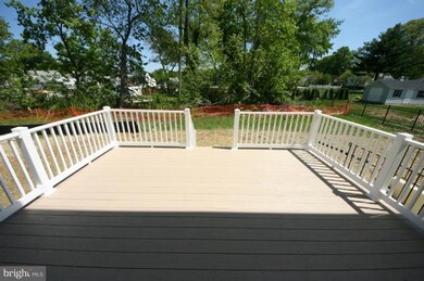 911 George Ave, Essex, MD 21221 - photo 3