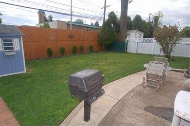 2220 Hillcrest Rd, Drexel Hill, PA 19026 - photo 4