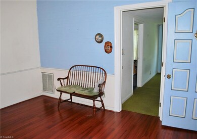 3800 Roanoke Rd, Newton Grove, NC 28366 - photo 3